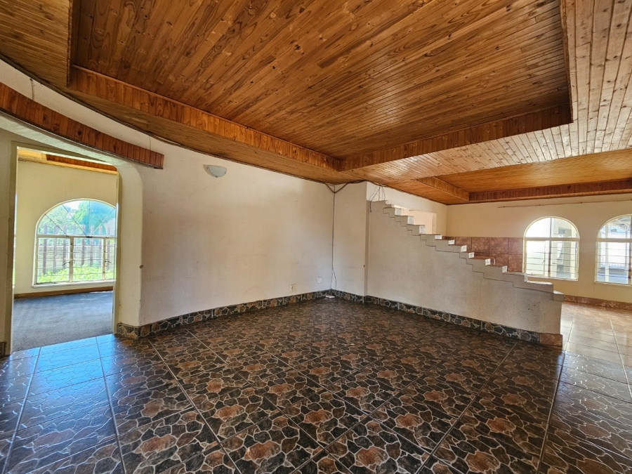 4 Bedroom Property for Sale in Vaalpark Free State